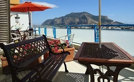 Konukevi Casa Riccio Palermo